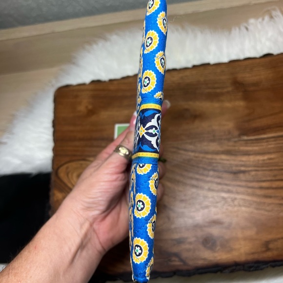 Vera Bradley Retired Riviera Blue Hugs N Kisses - Picture 13 of 17